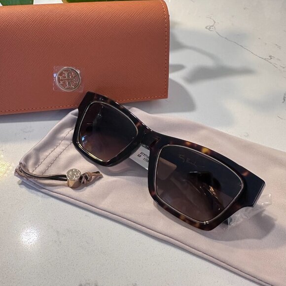 NWT! NEW! Tory Burch Trace Sunglasses -Dark Tortoise / Brown Gradient - Picture 4 of 10